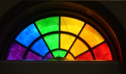 image copyright MobiusBandwidth.com
painted glass